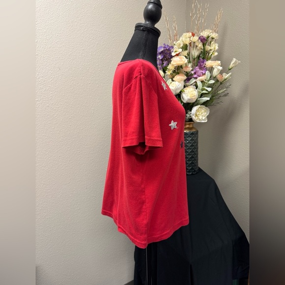 Onque Casuals Cotton Patriotic  Red, White, Blue sequenced Stars Tee Size Large - Picture 3 of 8